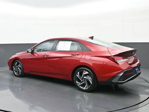 Certified 2025 Hyundai Elantra Sport image 6