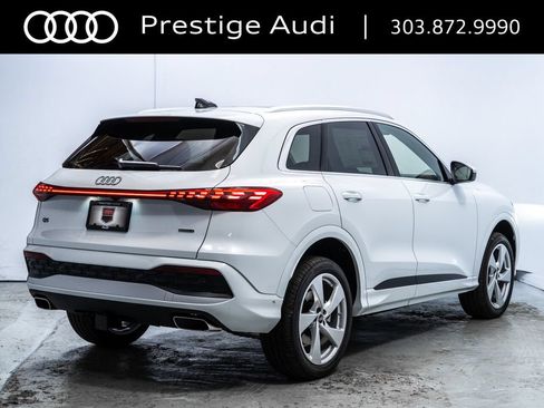 Used 2025 Audi Q5 Premium Plus w/ Premium Plus AWD/4WD image 7