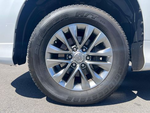 Used 2019 Lexus GX 460 Luxury image 10