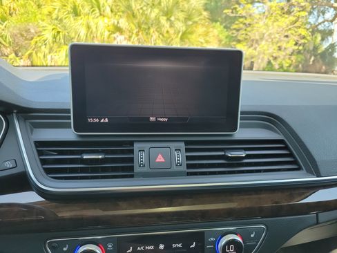 Used 2018 Audi Q5 2.0T Premium Plus w/ Premium Plus Package AWD/4WD image 24