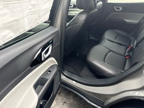 New 2026 Jeep Compass Limited AWD/4WD image 18