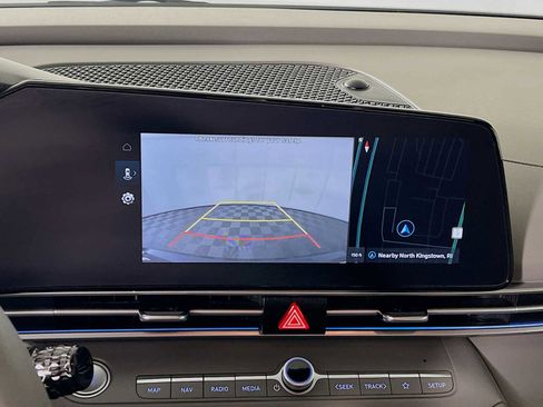 Certified 2024 Hyundai Elantra SEL image 14