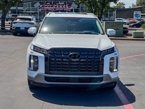 Used 2023 Hyundai Palisade Limited FWD image 6