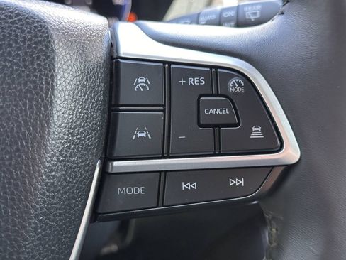 Used 2025 Toyota Grand Highlander AWD Hybrid image 44
