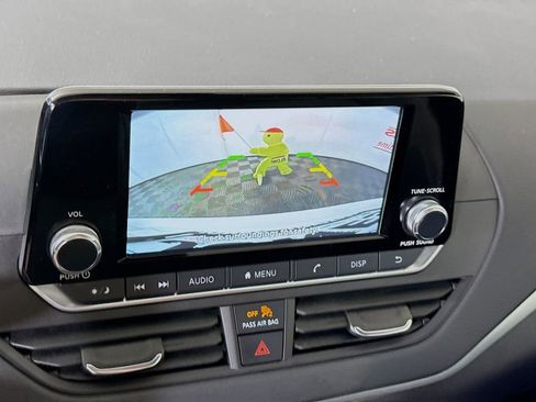 Certified 2023 Nissan Altima 2.5 S FWD image 6