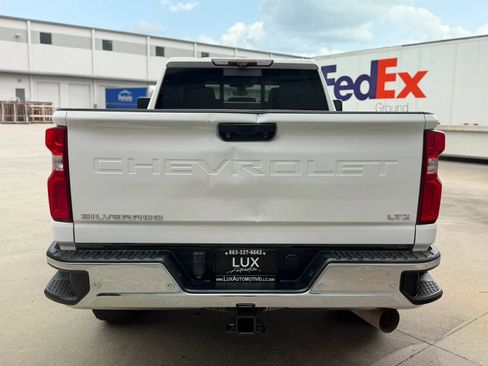 Used 2020 Chevrolet Silverado 2500 LTZ w/ LTZ Premium Package AWD/4WD image 10
