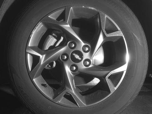 Used 2025 Chevrolet Trax LT FWD image 12