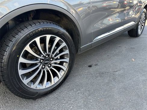 Certified 2024 Lincoln Aviator Premiere w/ Premium Package image 12