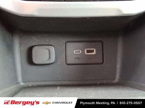 Certified 2021 GMC Acadia SLE w/ Driver Convenience Package image 27