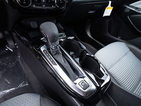 New 2025 Chevrolet Trax LT w/ Driver Confidence Package image 22