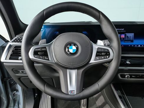 Used 2026 BMW X5 xDrive40i w/ M Sport Package AWD/4WD image 10