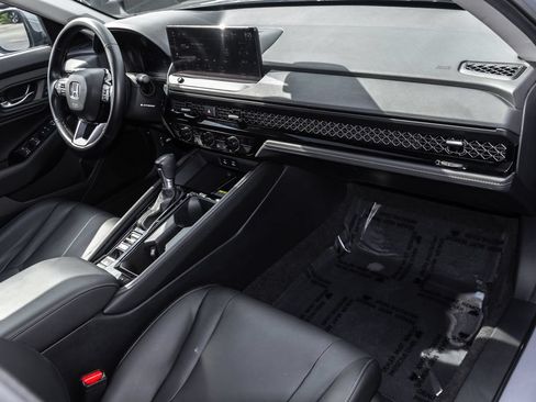 Used 2024 Honda Accord Touring image 31