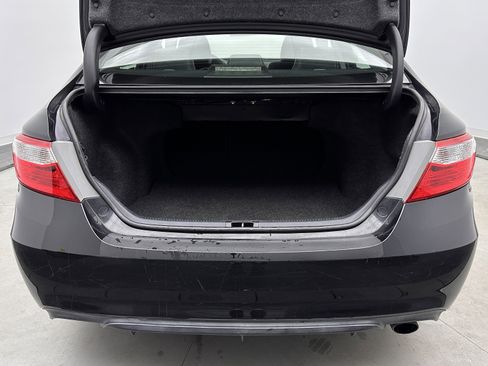 Used 2015 Toyota Camry XSE image 27