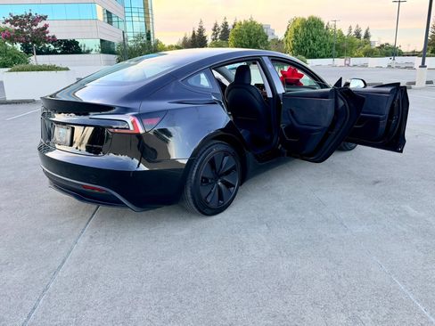 Used 2026 Tesla Model 3 AWD/4WD image 38