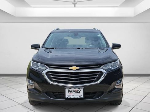Used 2019 Chevrolet Equinox LT w/ Sun & Navigation Package FWD image 2