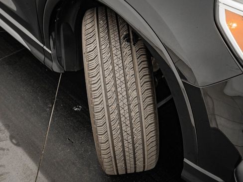 Certified 2024 Audi Q3 2.0T Premium w/ Convenience Package image 48