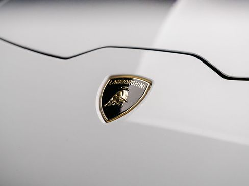 Used 2016 Lamborghini Huracan LP 610-4 AWD/4WD image 22