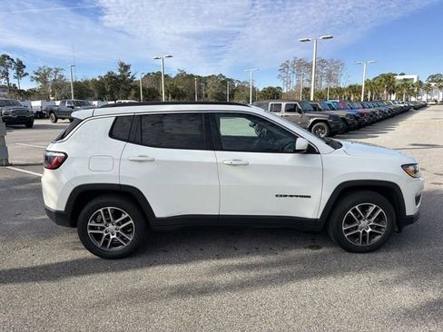 Used 2020 Jeep Compass Latitude image 2