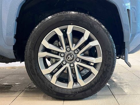 Certified 2025 Toyota 4Runner Limited image 6