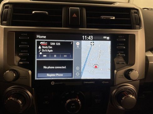 Used 2024 Toyota 4Runner SR5 Premium image 7