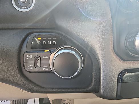 Used 2020 RAM 1500 Big Horn AWD/4WD image 19