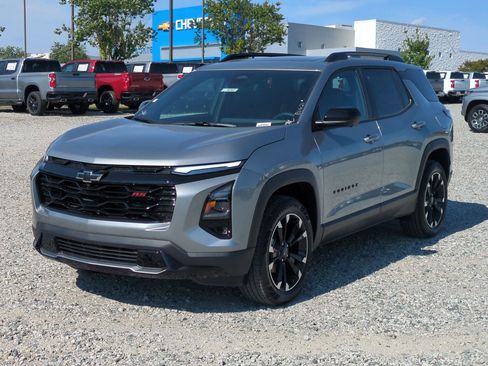 New 2026 Chevrolet Equinox RS w/ Convenience Package III FWD image 5