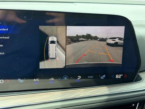 New 2026 Chevrolet Suburban LT AWD/4WD image 30
