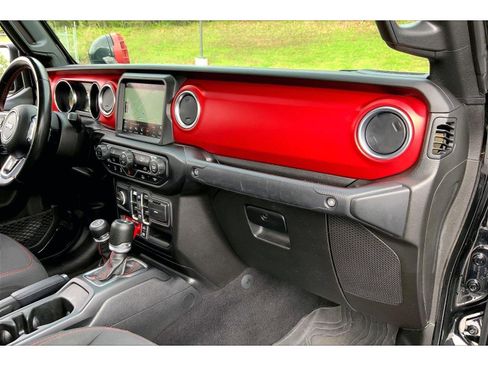 Used 2022 Jeep Gladiator Rubicon w/ Trailer Tow Package AWD/4WD image 15