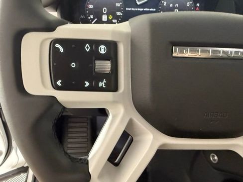 Used 2025 Land Rover Defender 110 S AWD/4WD image 17