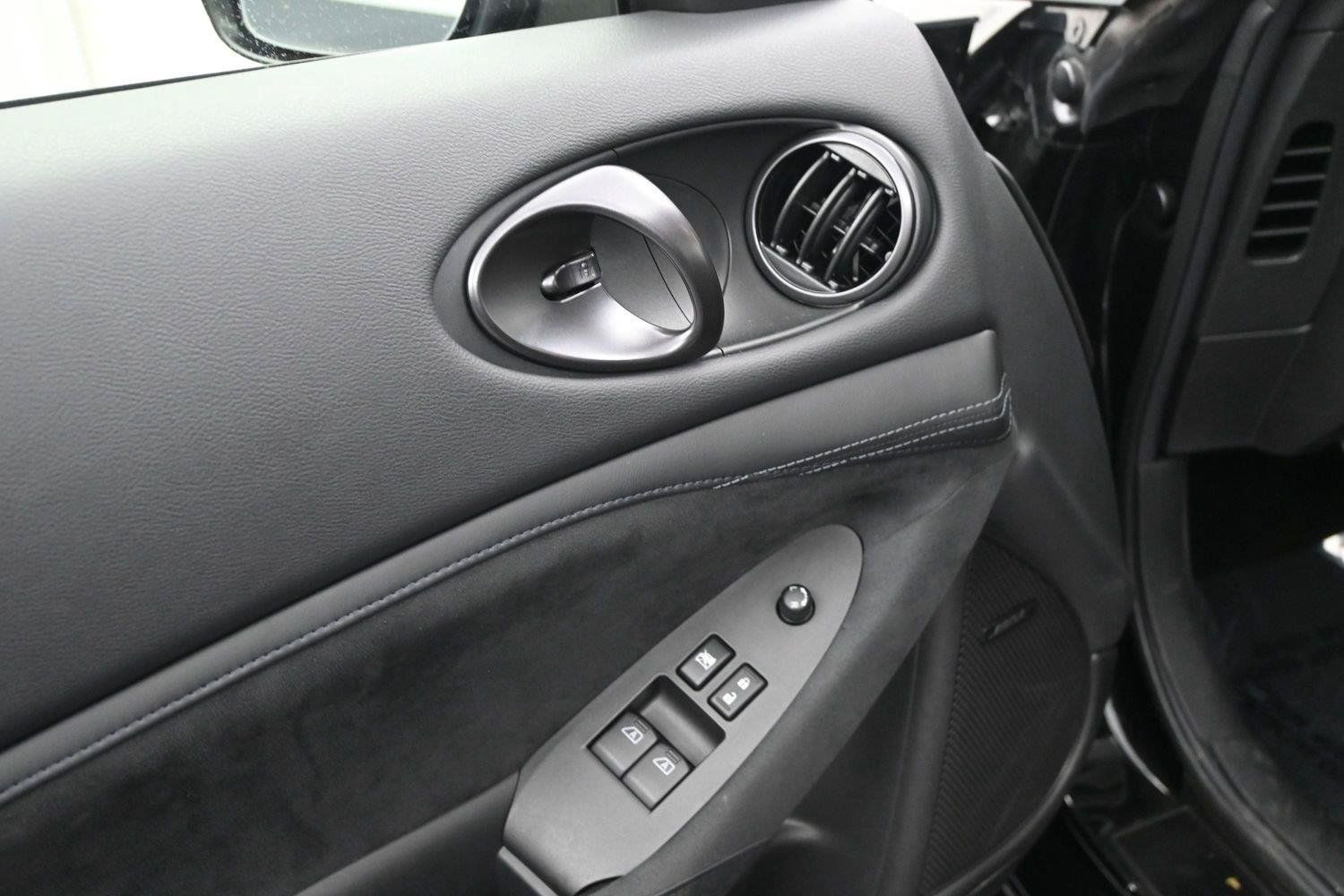 Certified 2024 Nissan Z Sport w/ Floor Mat Package RWD image 10