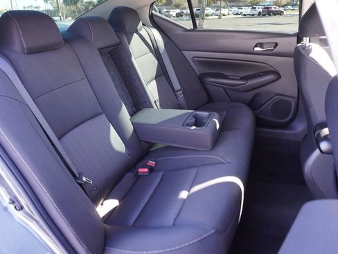 Used 2022 Nissan Altima 2.5 SV image 9