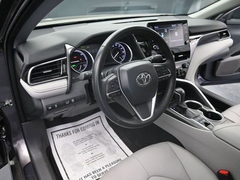 Used 2024 Toyota Camry XLE FWD image 19