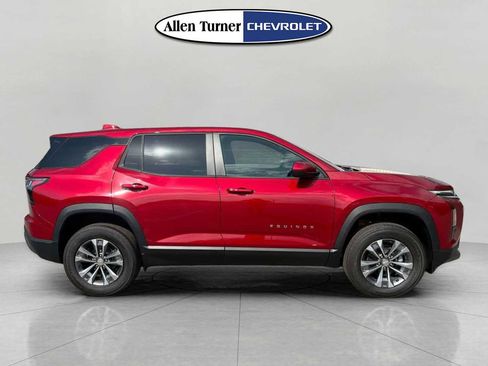 New 2026 Chevrolet Equinox LT w/ Convenience Package II image 3