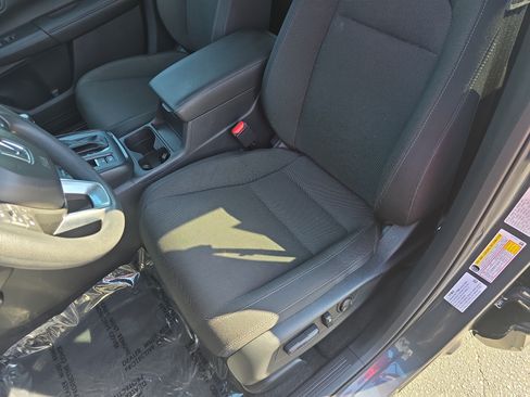 Certified 2025 Honda CR-V EX image 14