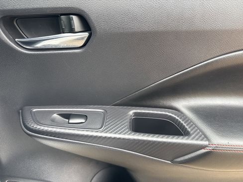 Used 2025 Nissan Versa SR image 18