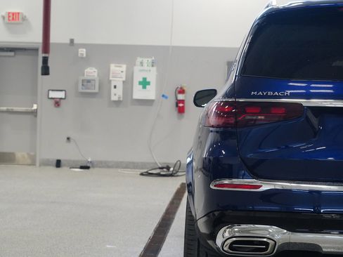 New 2026 Mercedes-Benz Maybach GLS 600 4MATIC image 13