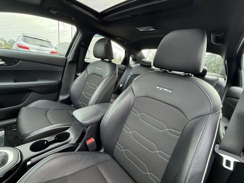 Used 2021 Kia Forte GT-Line w/ GT-Line Premium Package image 13