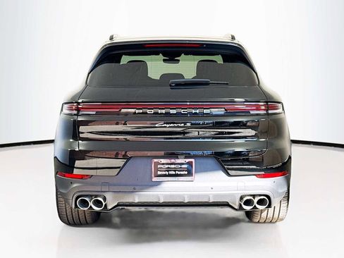 New 2026 Porsche Cayenne S image 10