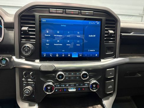 Used 2021 Ford F150 Lariat w/ Equipment Group 502A High image 16