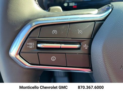 New 2026 Chevrolet Equinox LT w/ Convenience Package II image 14