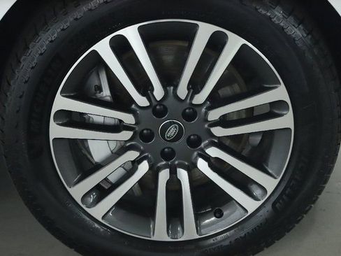 Used 2024 Land Rover Range Rover SE AWD/4WD image 38