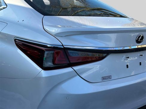 New 2025 Lexus ES 350 350 image 8