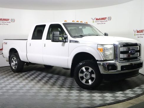 Used 2015 Ford F250 Lariat w/ Lariat Ultimate Package image 4