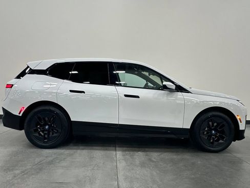 Used 2023 BMW iX xDrive50 w/ Convenience Package AWD/4WD image 3