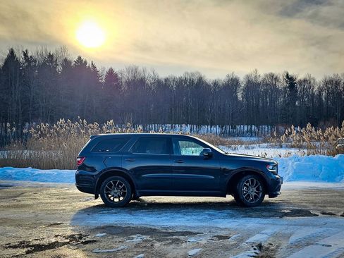 Used 2017 Dodge Durango R/T w/ Technology Group image 3