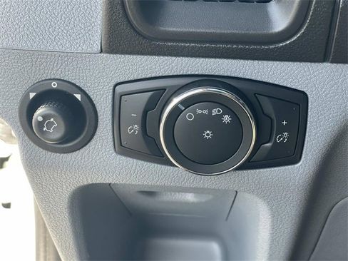 Certified 2018 Ford Transit 350 XLT image 17