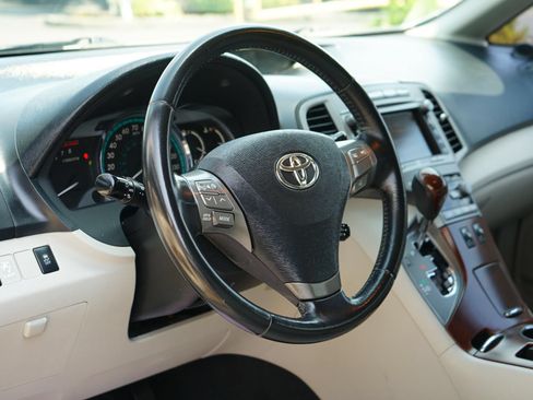 Used 2009 Toyota Venza AWD image 12