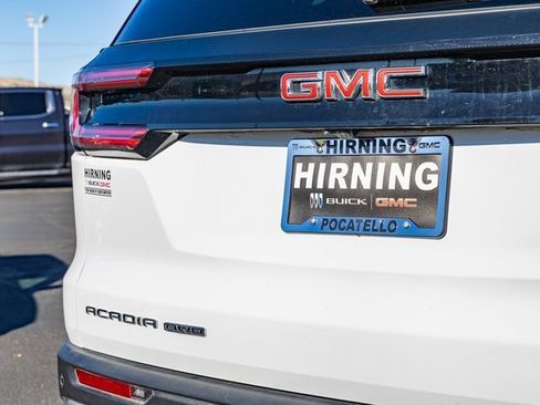 Used 2025 GMC Acadia Elevation image 23