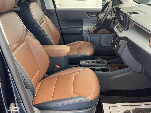 Used 2023 Ford Maverick Lariat w/ Lariat Luxury Package AWD/4WD image 12