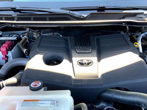 Used 2024 Toyota Tundra SR5 AWD/4WD image 32